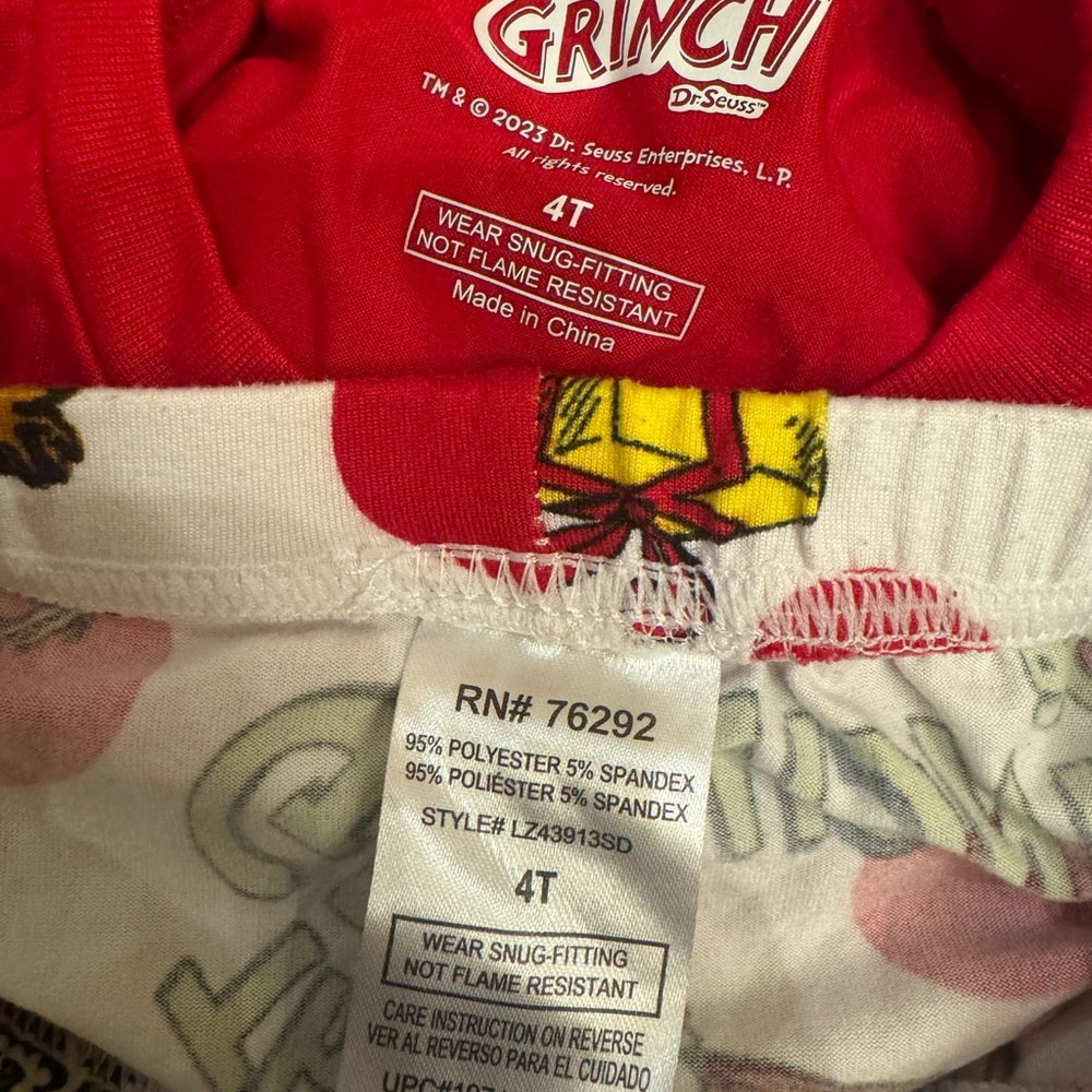Dr. Seuss Grinch Merry Grinchmas Pajama Set Size 4T Festive Christmas Holiday - Picture 2 of 7